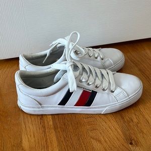 tommy hilfiger sneakers